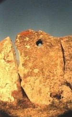 megalith bei sisian.jpg