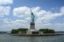 statue-of-liberty-1075752.jpg statue-of-liberty-1075752.jpg
